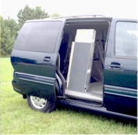 Side Door Ramp: 7' x 28"